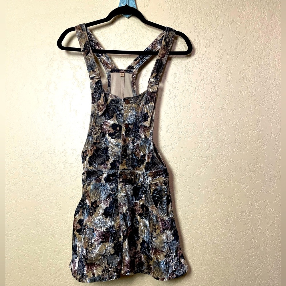 !!Sold!! Free People Crushed Velvet Overall shorts